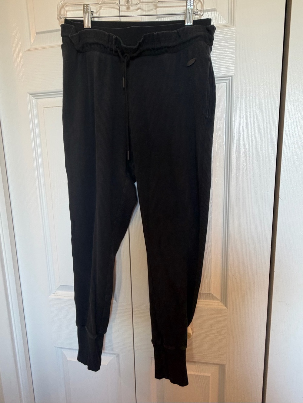 🚨Gymshark Black Ribbed Track Joggers🚨